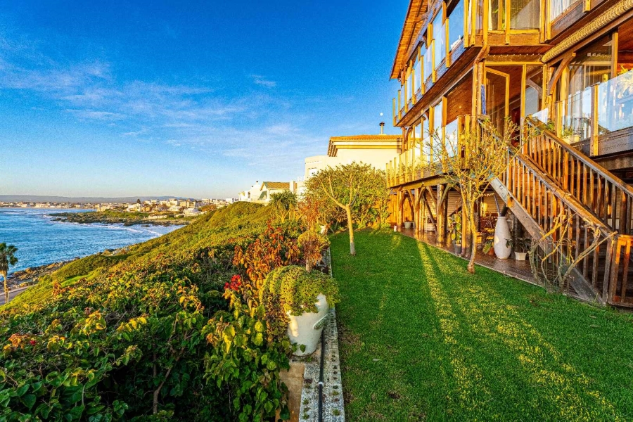 5 Bedroom Property for Sale in Yzerfontein Western Cape